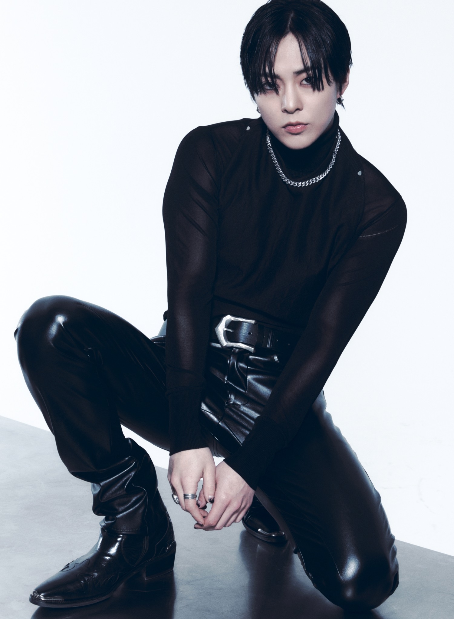 시우민, 미니 2집 마지막 티저 이미지 공개…절제된 섹시미