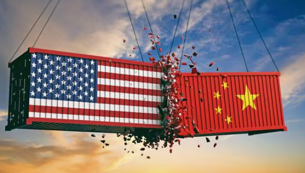 (상보) 中국무원 관세위원회 "10일부터 미국산 일부 수입품 관세 부과..닭고기·밀·옥수수·면화에 15%, 수수·대두·돼지고기·소고기·수산물·과일·채소·유제품에 10%"