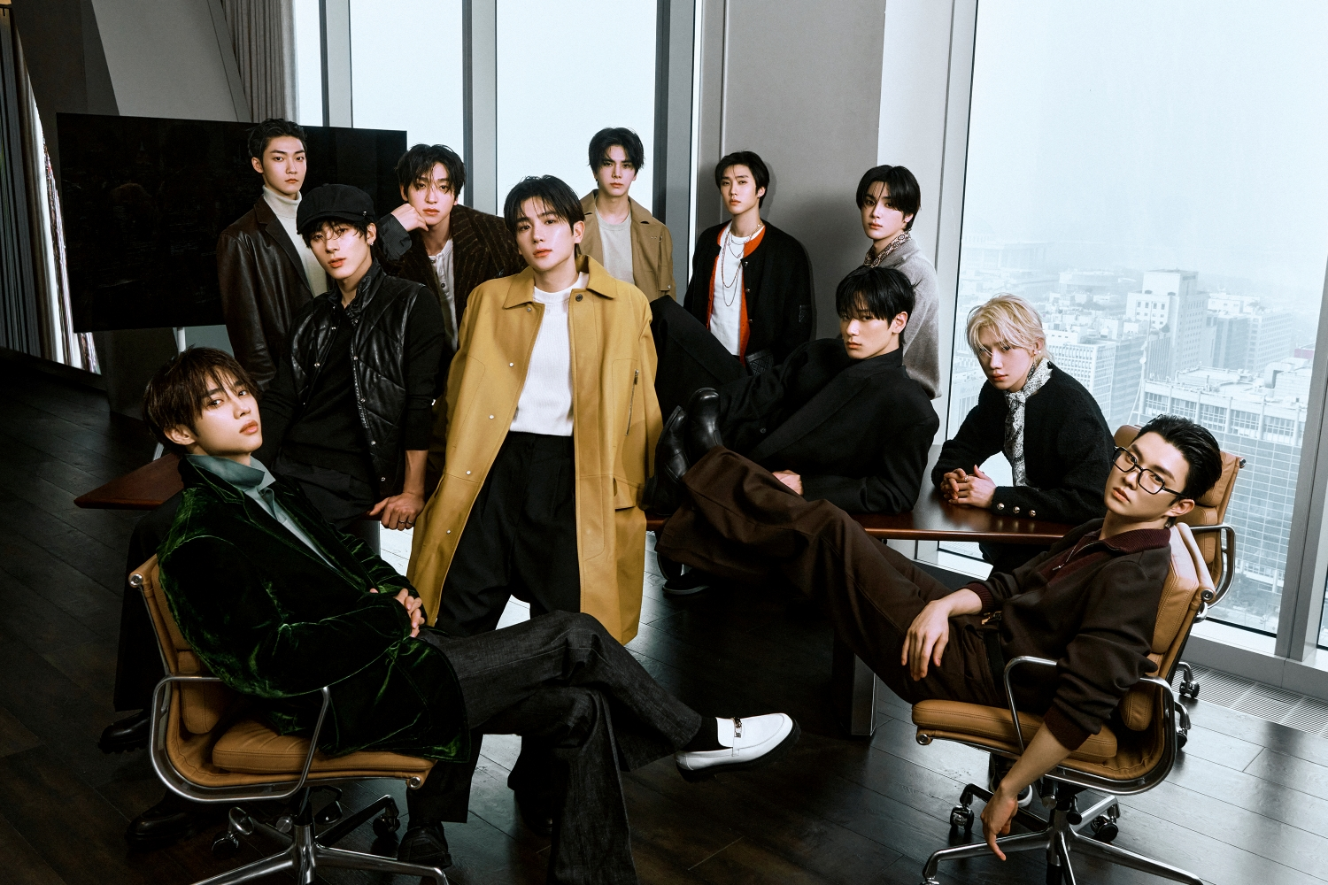 더보이즈, 정규 3집 두 번째 콘셉트 공개…한층 짙어진 카리스마 ‘시선 집중’