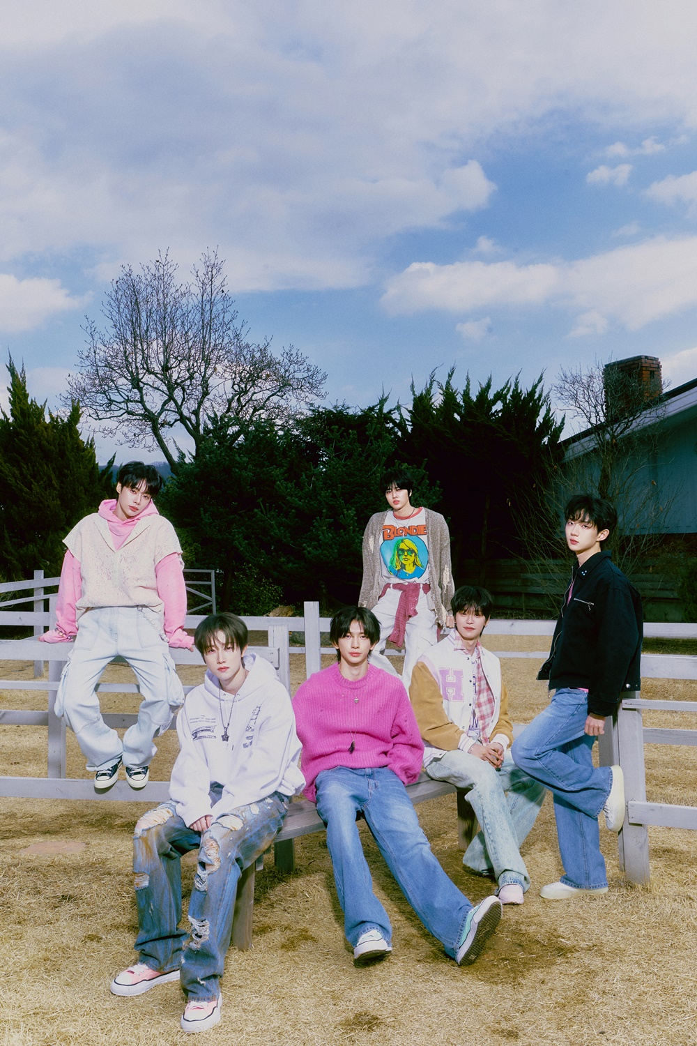 템페스트, 미니 1집 첫 콘셉트 포토 공개…'잘생쁨' 정석