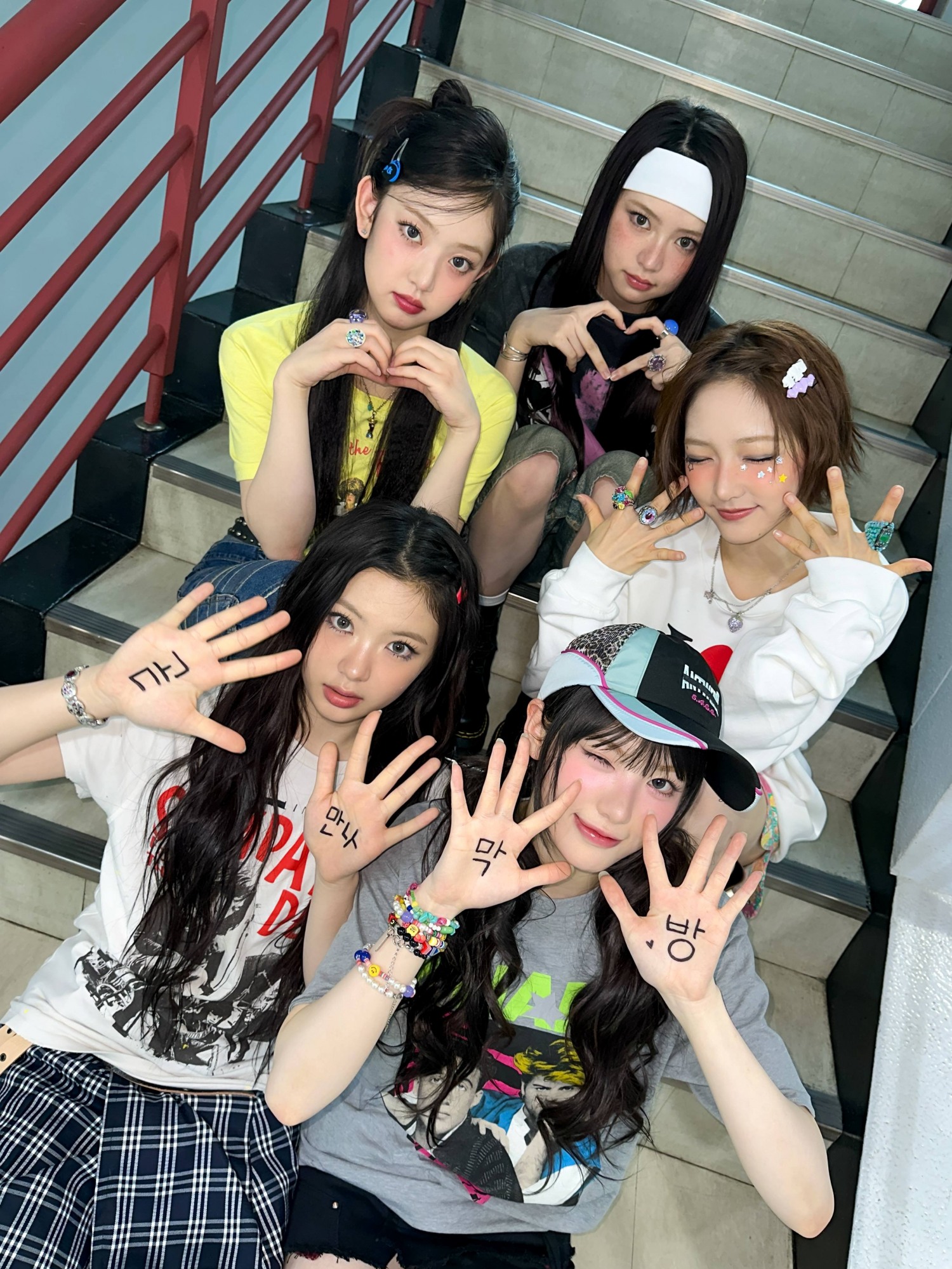 키키, 눈부신 활약으로 가득 채운 프리 데뷔 성료…24일 데뷔 앨범 ‘언컷 젬’ 발매