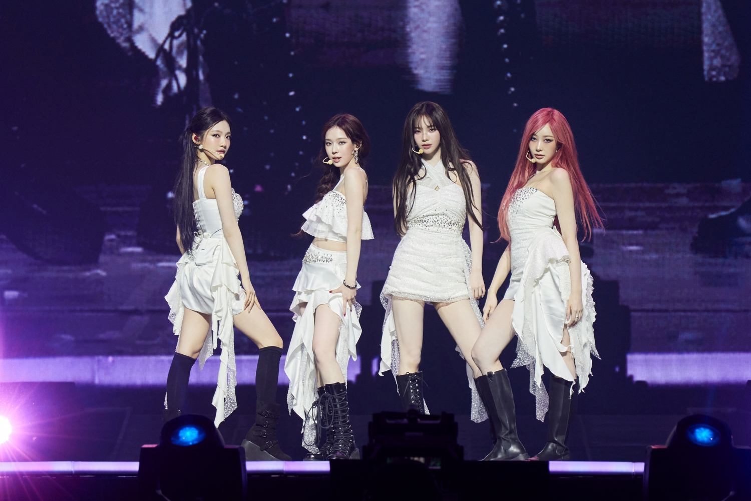 에스파, ‘무대력+팬서비스’ Max 찍었다…KSPO 돔서 두 번째 월드 투어 수미상관 피날레