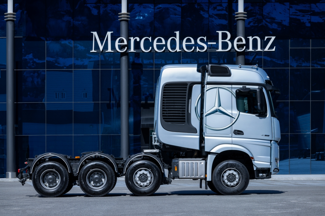 다임러 트럭 코리아, 초고하중 트랙터 악트로스 SLT 국내 출시