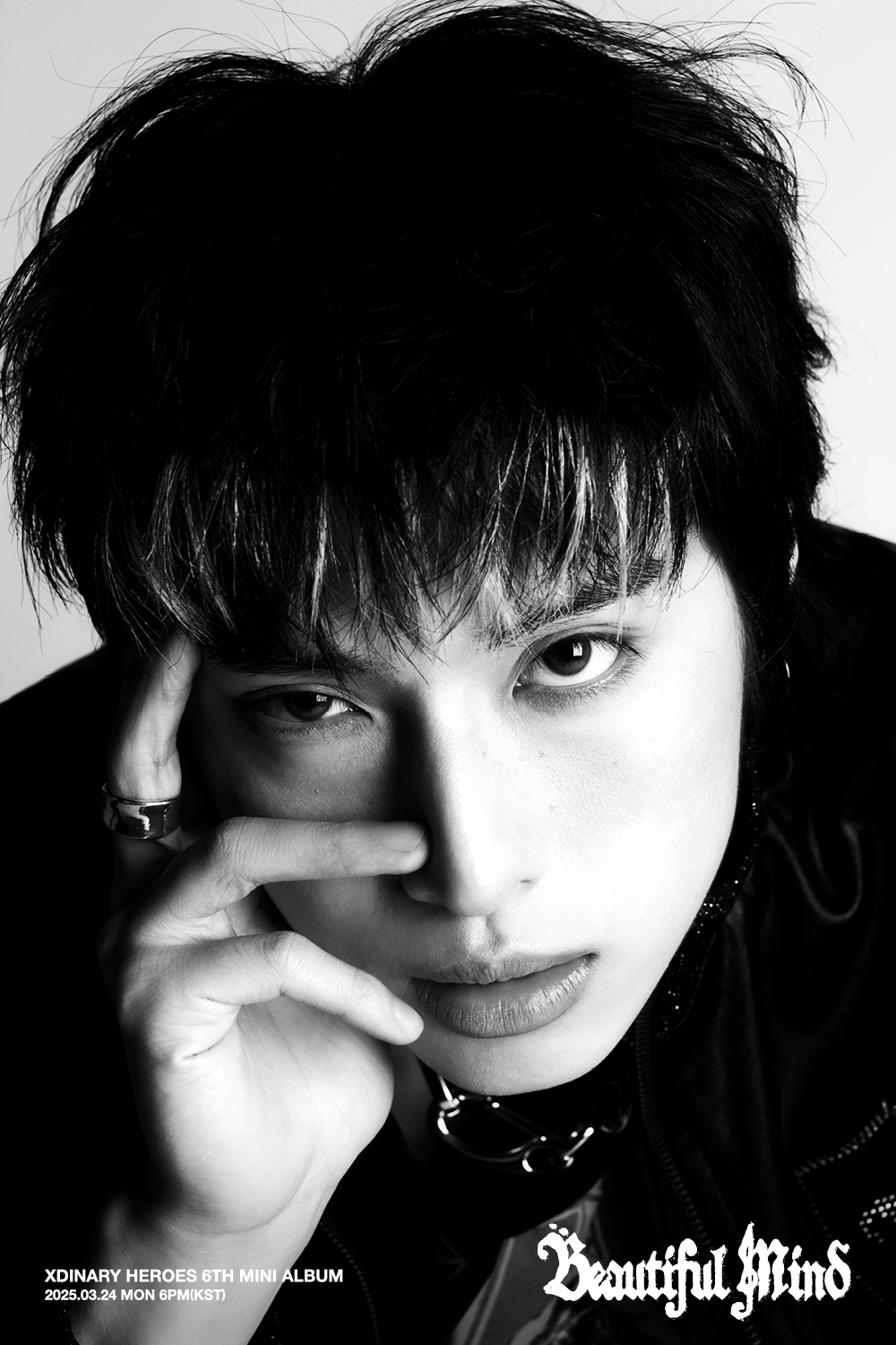 엑스디너리 히어로즈 가온, 새 앨범 개인 포토 공개…강렬 카리스마 & 펑키 스타일링 독보적 분위기