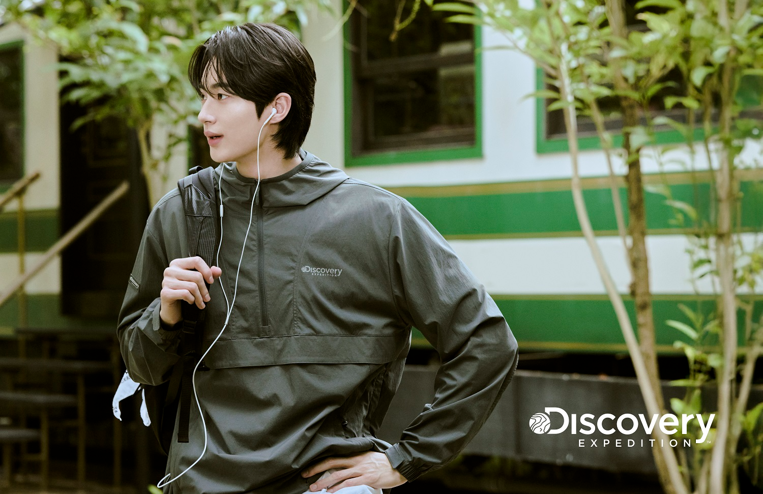 디스커버리 익스페디션, '변우석'과 함께한 ‘프레시벤트’ 라인 봄 시즌 화보 공개!
