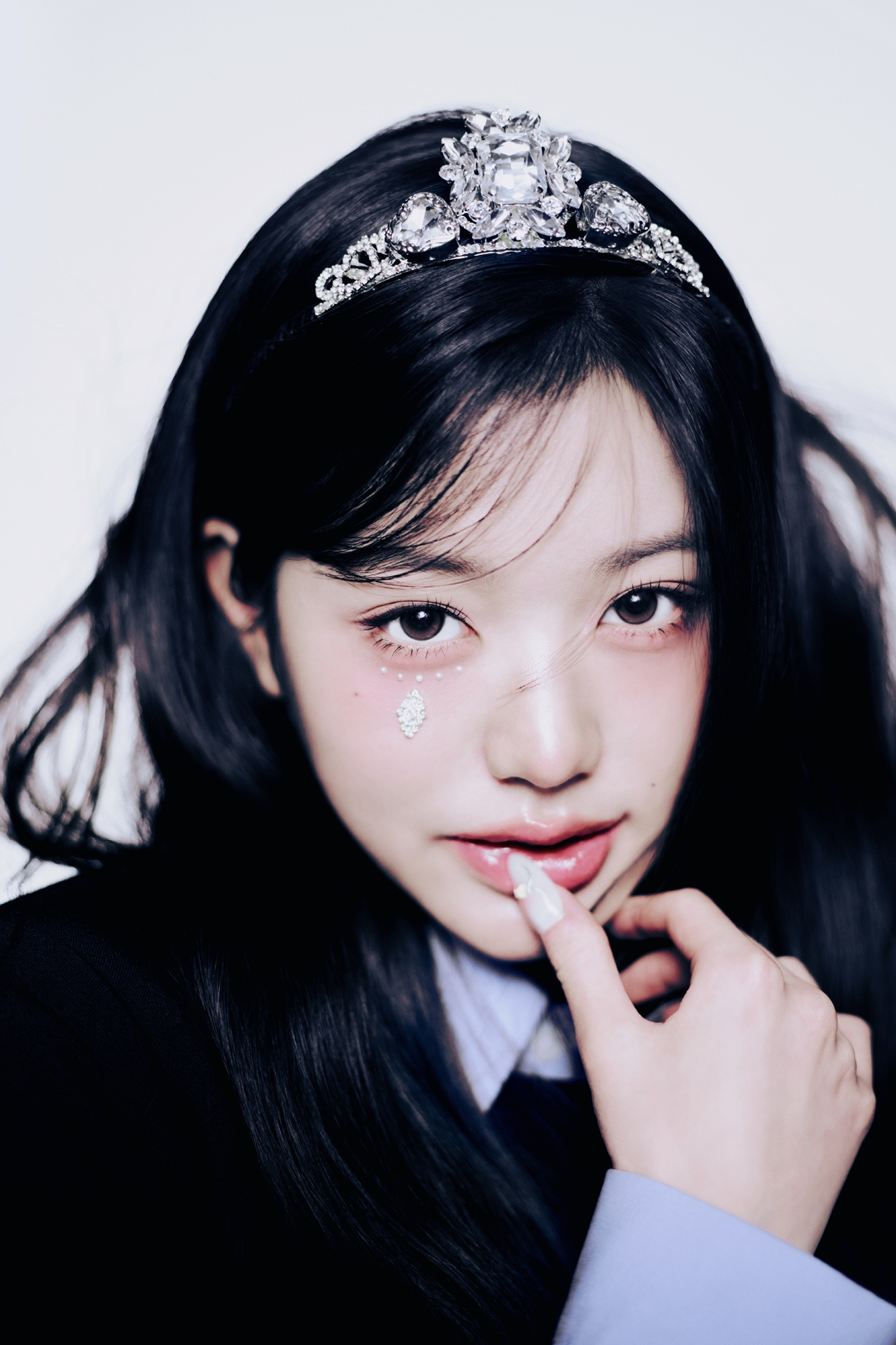 아이브 장원영, 화제성의 아이콘…매거진 커버 점령→2개월 연속 브랜드평판 정상