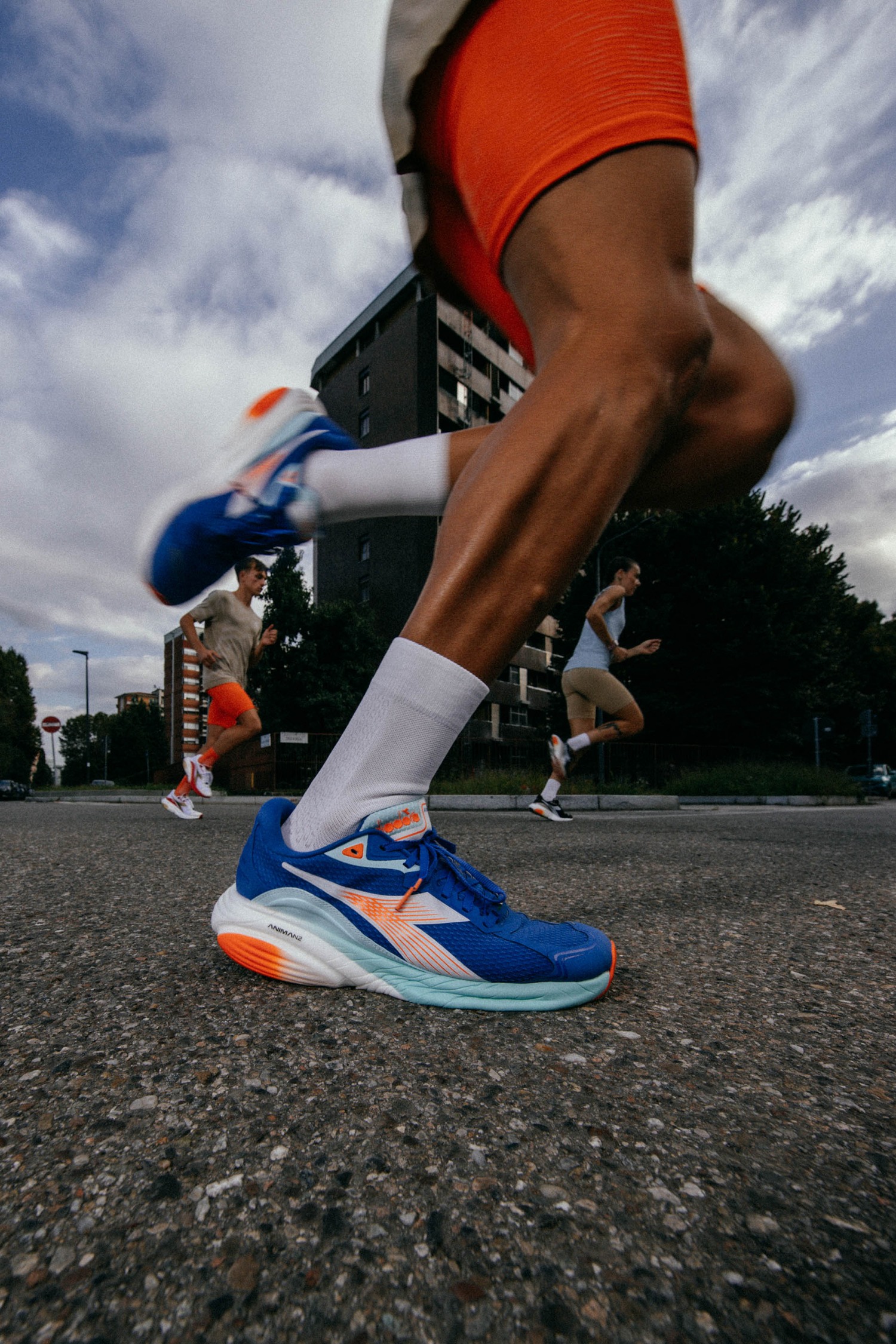 디아도라, 이탈리아 기술력 담은 ‘아토모스타(ATOMO STAR)’ 러닝화 한정판 출시