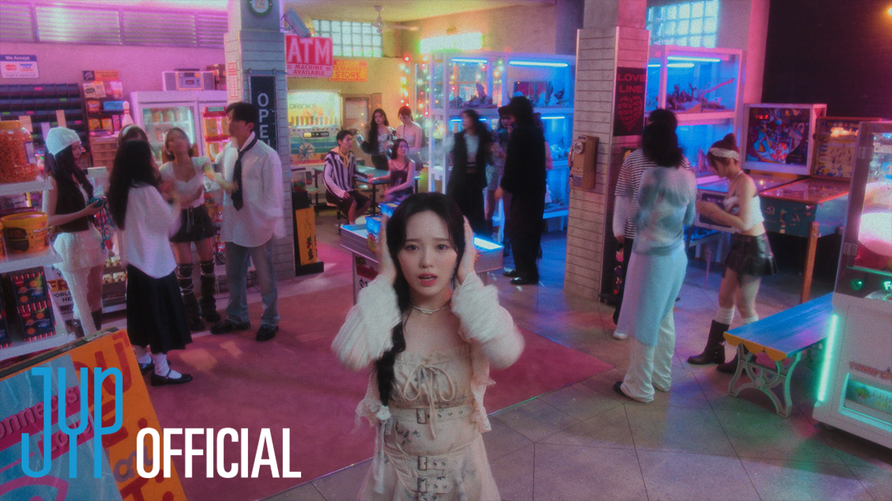 NiziU, 신곡 'LOVE LINE (운명선)' 뮤직비디오 티저 공개…‘키치 레트로 연출 & 리드미컬 사운드’