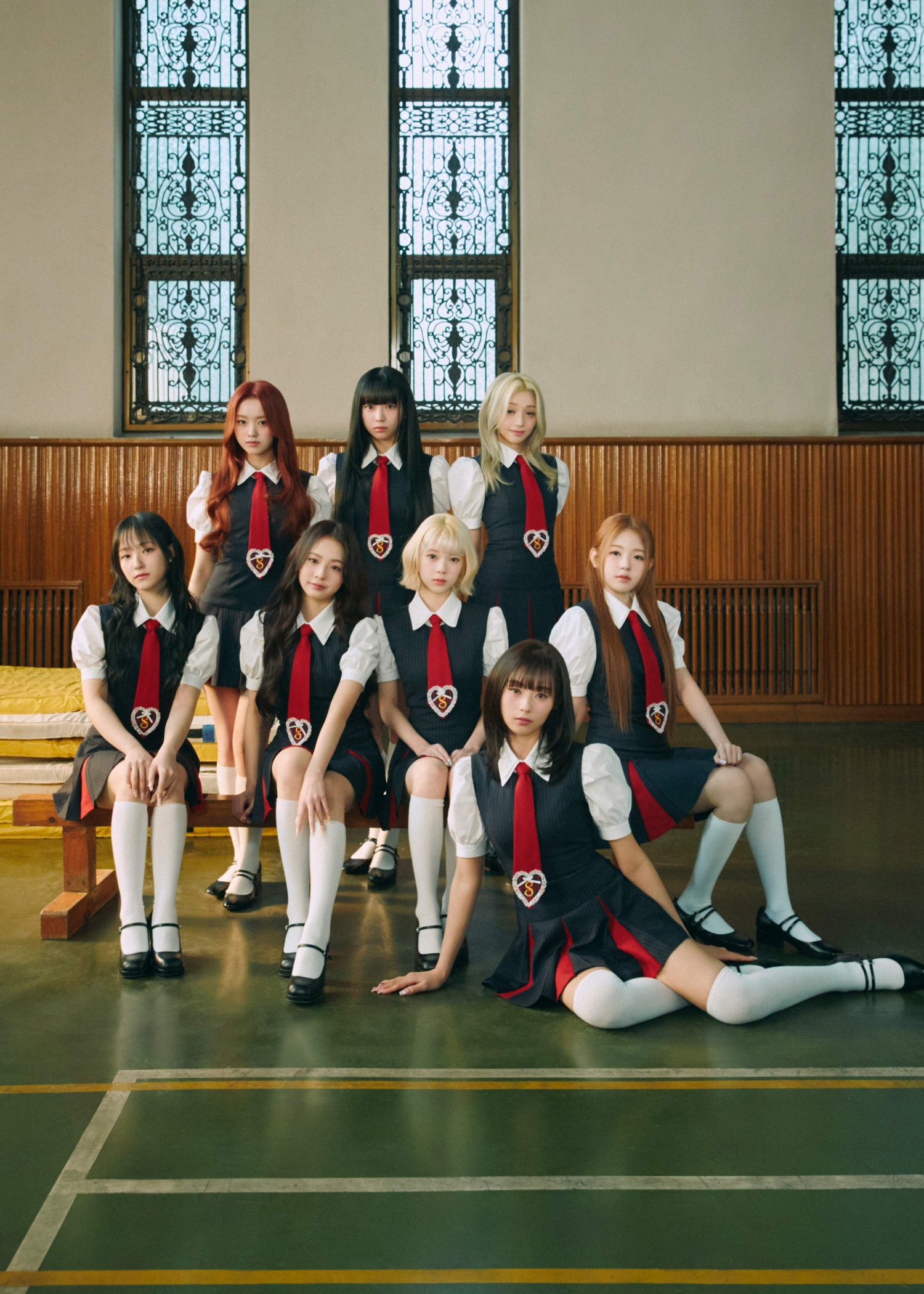 유니스, 미니 2집 아카이브 버전 콘셉트 포토 공개⋯교복으로 완성한 '맵달' 매력