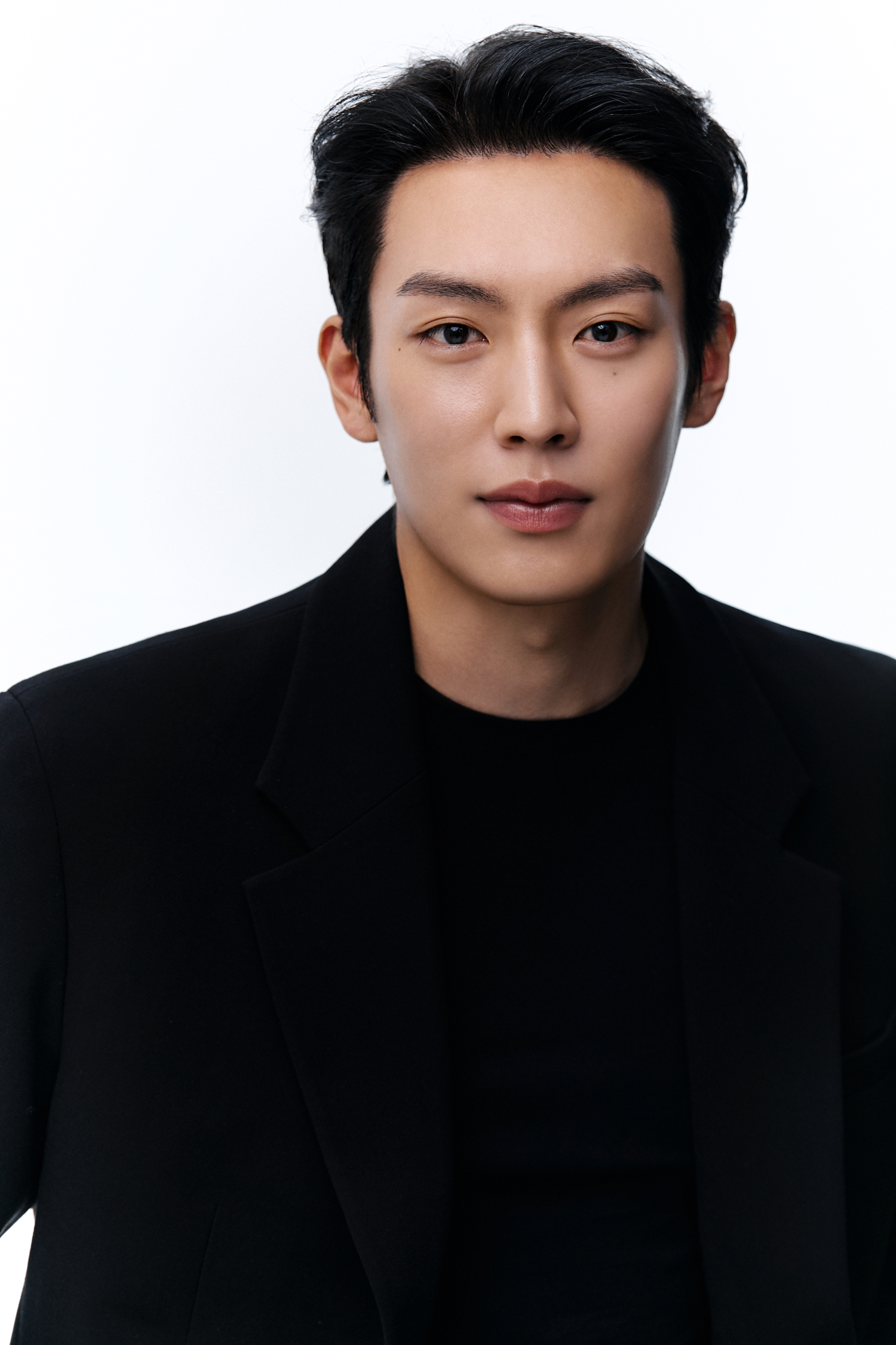 이기택, 키이스트와 전속계약 체결…차승원X김희애X한선화X강한나와 한솥밥