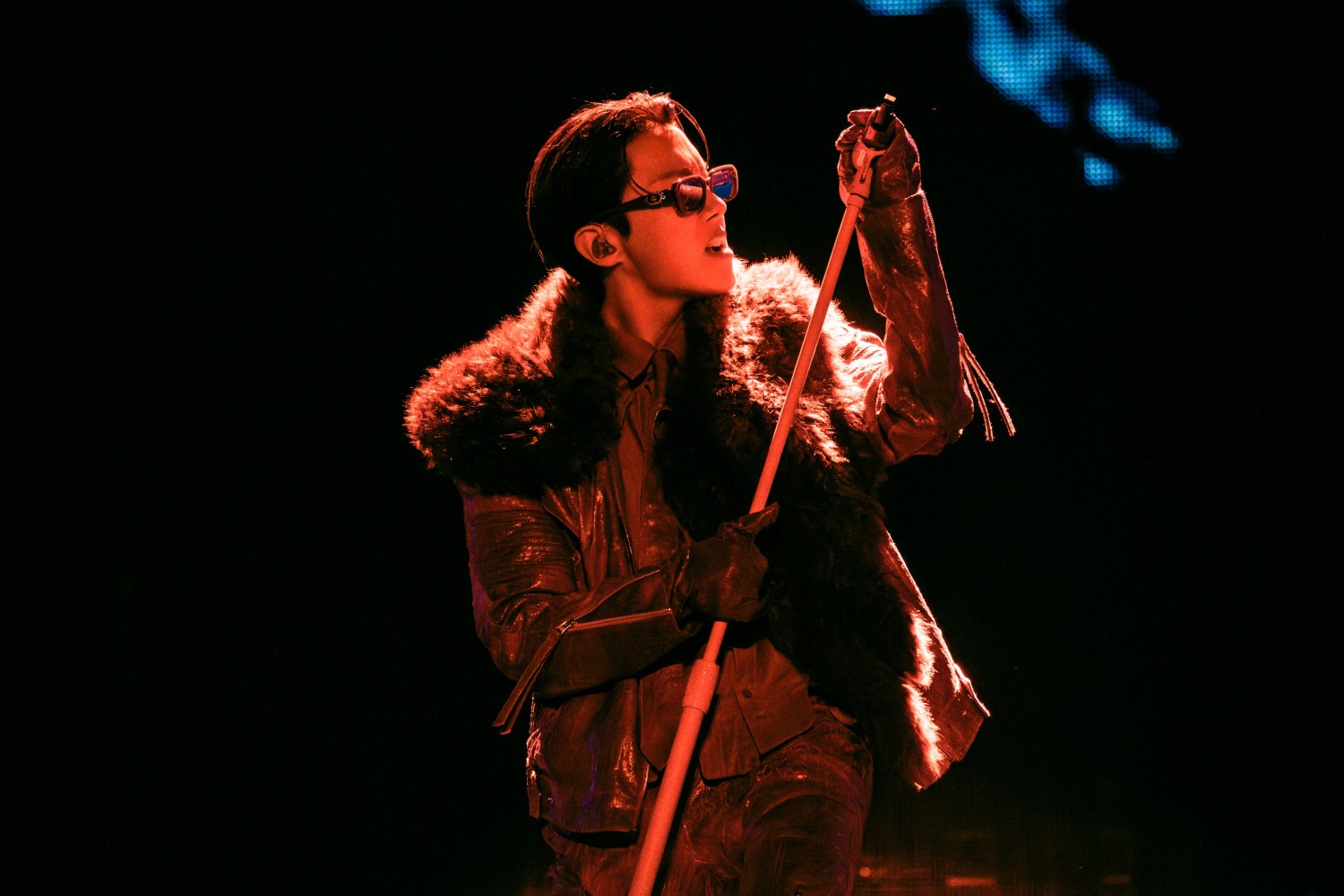 BTS 제이홉, K-팝 솔로 가수 최초 BMO 스타디움 입성…미구엘 지원 사격 나서