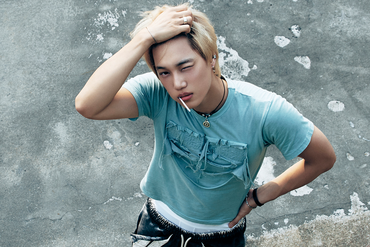 엑소 카이, 수록곡 ‘Walls Don't Talk’ 뮤직비디오 15일 공개…레게톤 스타일 음악 + 칠 바이브 영상의 조화