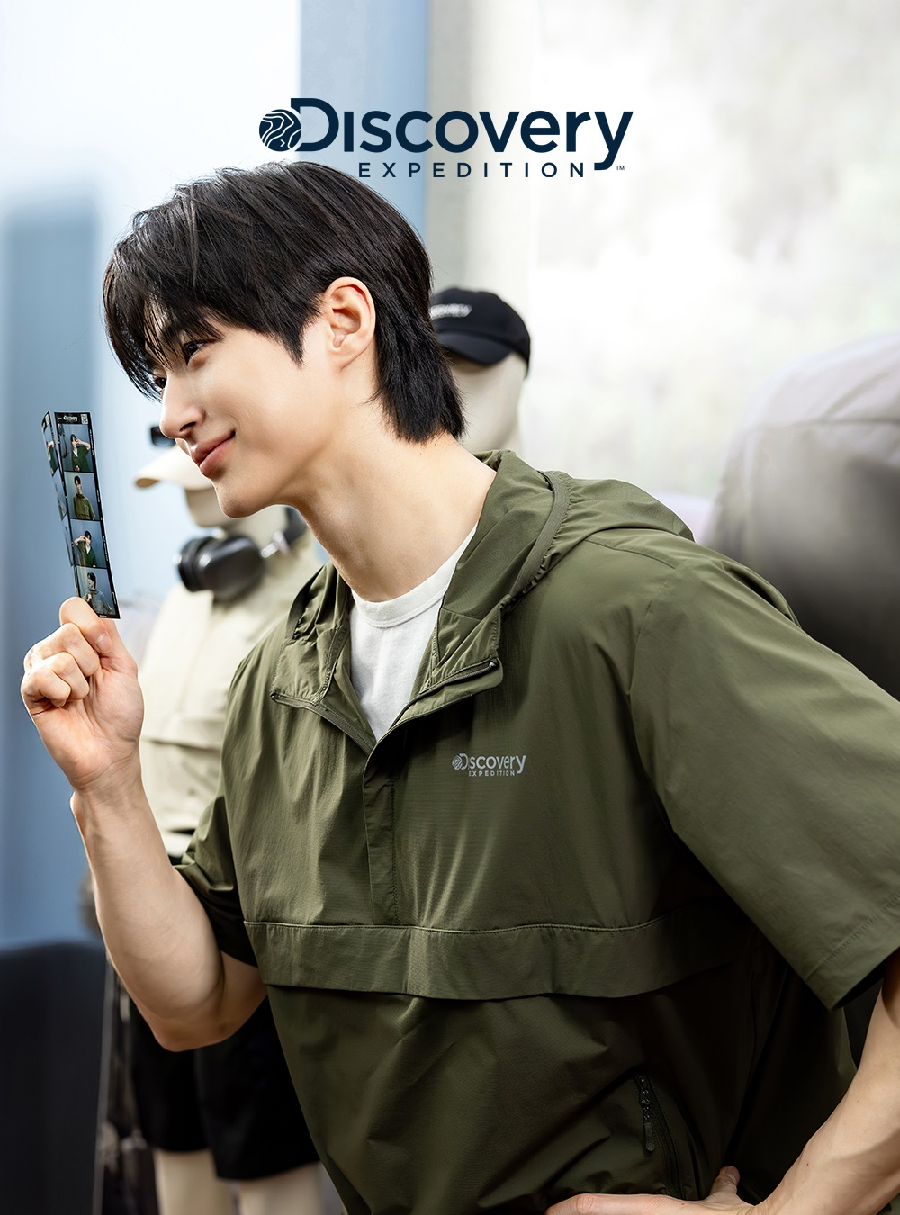 디스커버리 익스페디션 앰버서더 변우석, 새롭게 오픈한 디스커버리 명동점 방문