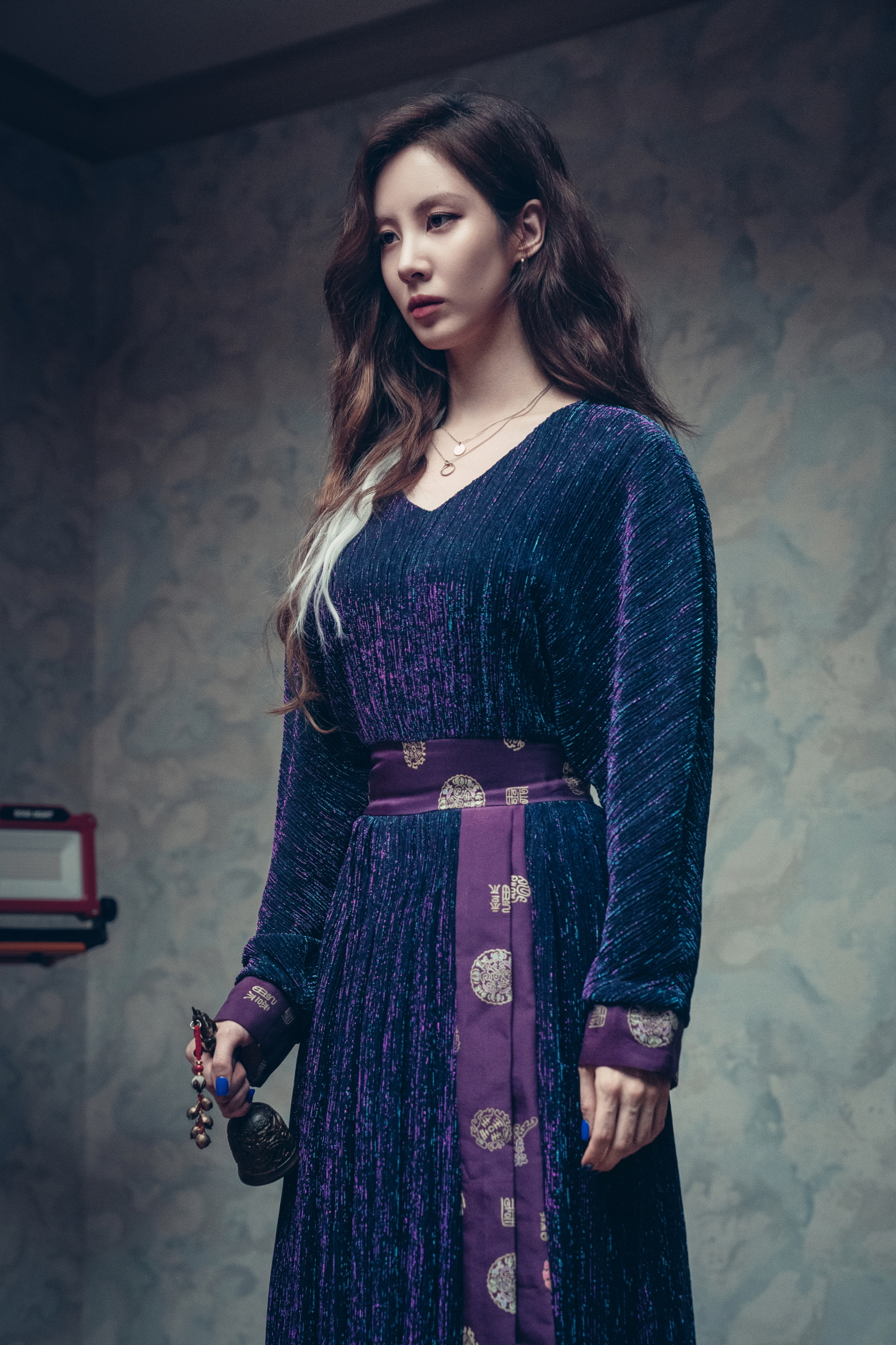 ‘거룩한 밤: 데몬 헌터스’ 퇴마사 서현의 화려하고 신비로운 스타일링 공개