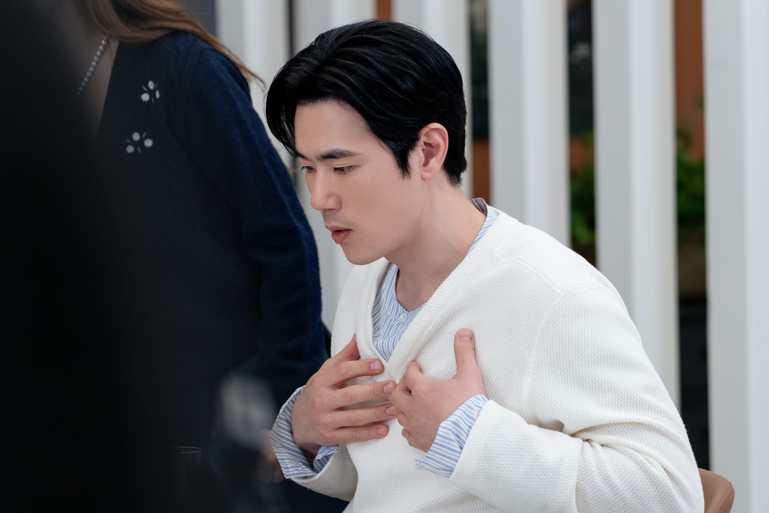 ‘빌런의 나라’ 김강우, 단 1회 특별출연으로 존재감 입증…촬영 현장 비하인드 공개