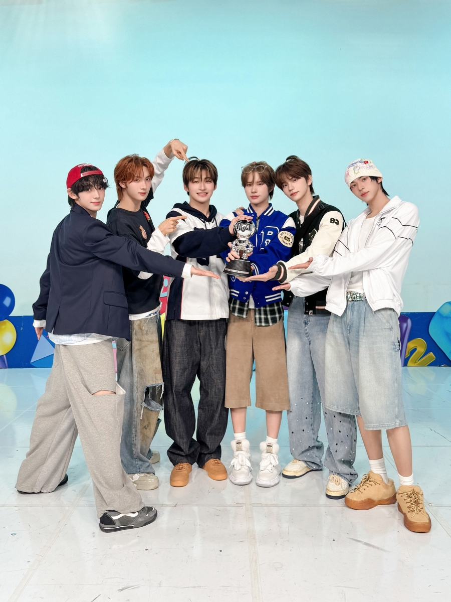 TWS, 음악방송 3관왕 인기 돌풍…“‘믿고 듣는 TWS’ 되도록 최선 다할 것”