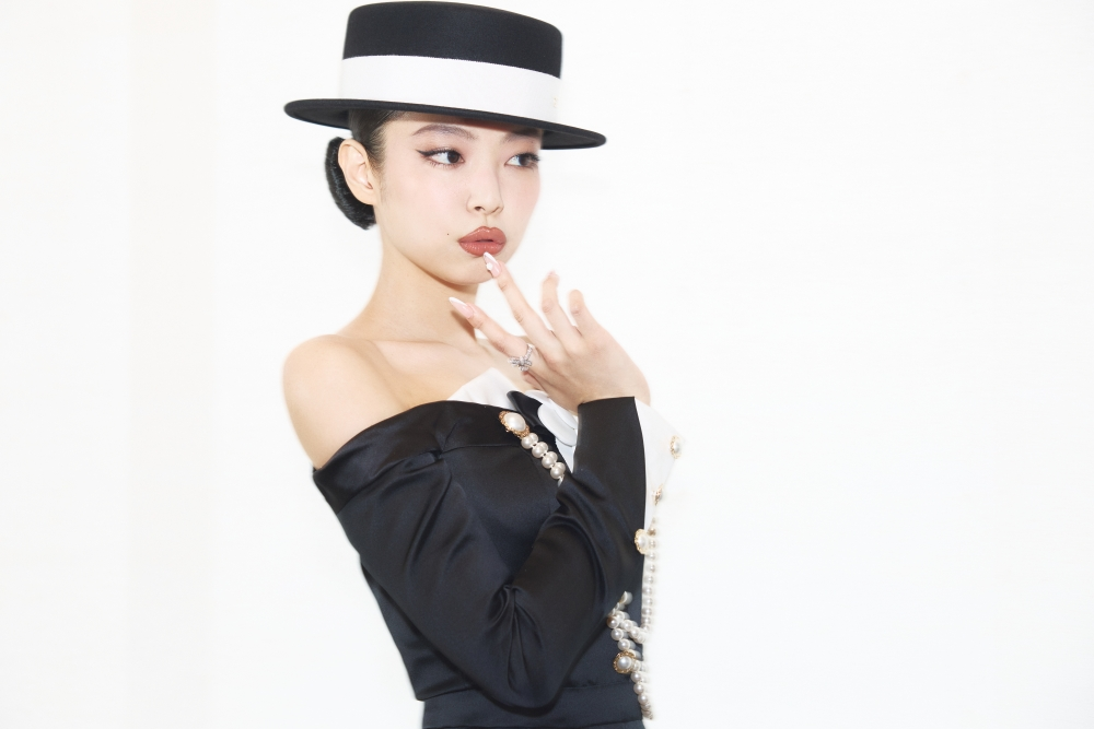 제니, ‘멧 갈라’ 3년 연속 참석…‘글로벌 패션 아이콘’ 면모 제대로 입증