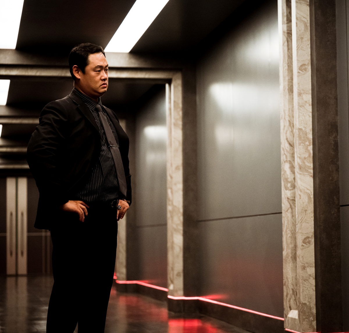 ‘샤크 : 더 스톰’ 이유준, 온몸 불사른 리얼 액션 열연…대체불가 강렬 카리스마