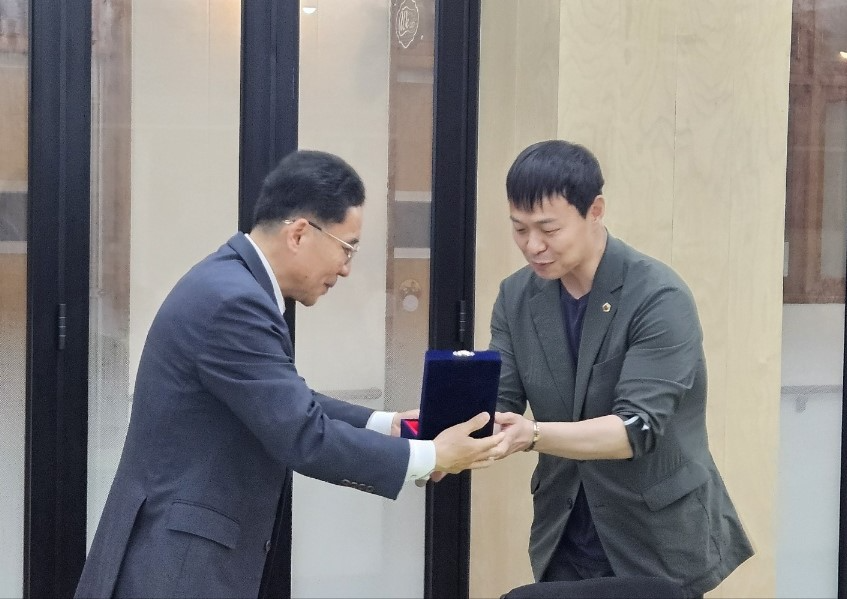 유영일 경기도의원 평촌과학기술고로부터 감사패 수상