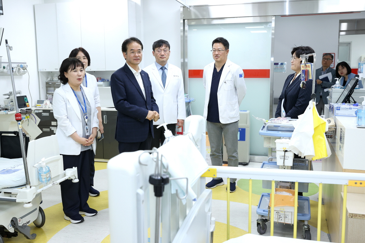 이동환 고양특례시장 일산병원 방문