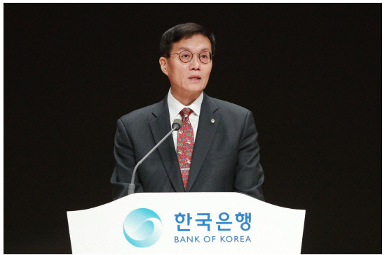 (상보) 이창용 "당분간 완화적 통화정책 기조 유지할 생각"