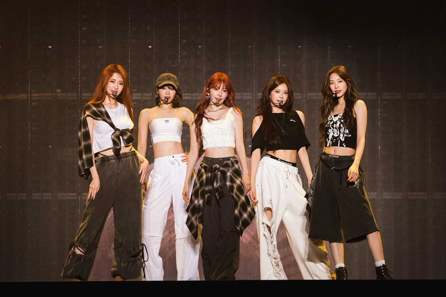 르세라핌, 日 투어 성공적 마무리→11월 도쿄돔 첫 입성 깜짝 발표