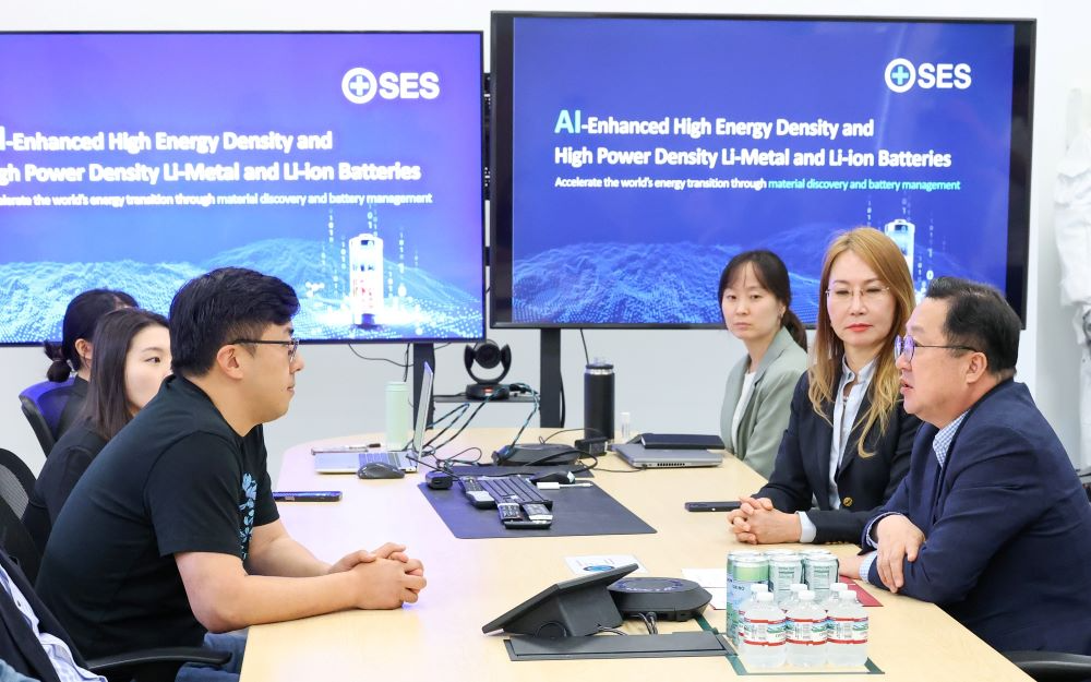 이장우 대전시장이 지난 16일(현지시간) SES AI미국 본사를 방문해 대전 투자유치관련 행보를 이어갔다.(사진=대전시청 제공)
