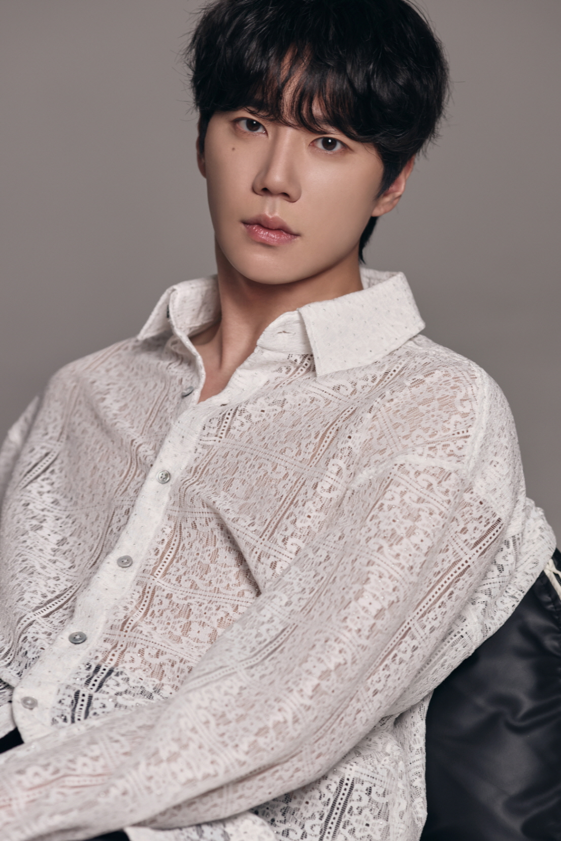 이준영, 새로운 프로필 이미지 공개…고품격 비주얼