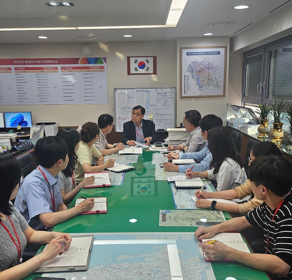 비상지역경제 상황실 본격 운영(사진=충남도 제공)