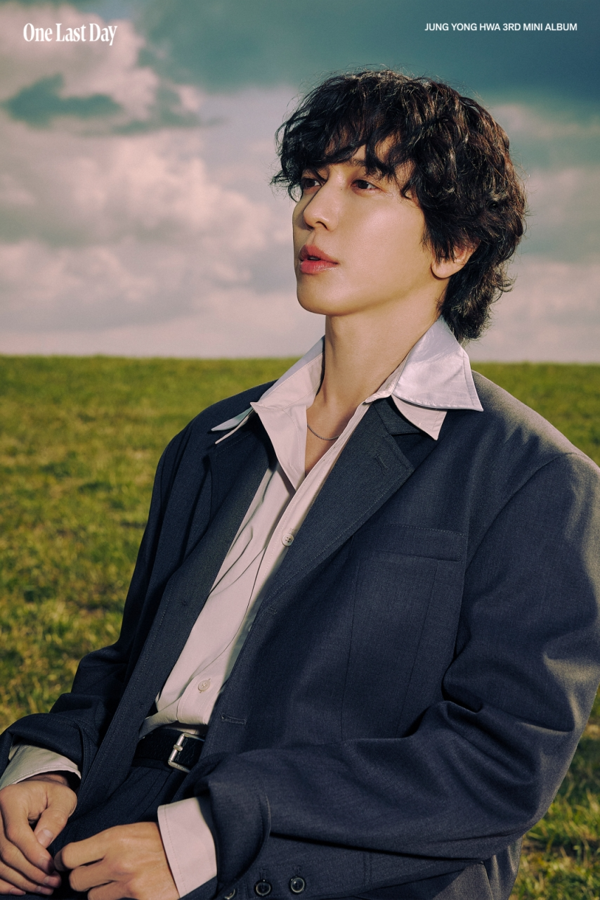 정용화, 새 앨범 ‘One Last Day’ 콘셉트 포토 최초 공개…세련된 비주얼+감각적인 무드