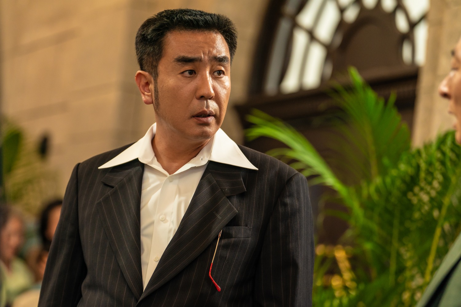 ‘파인: 촌뜨기들’ 류승룡, 촌뜨기들의 리더로 파격 변신…돈 되는 판이면 물불 안 가리고 돌진하는 오관석 캐릭터 스틸 공개