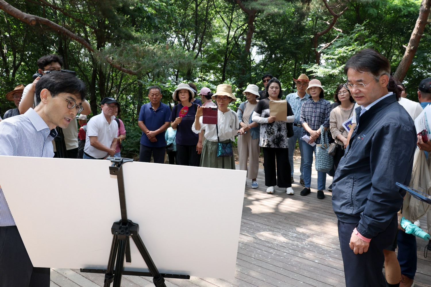 도래울석탄공원 맨발길 조성 현장 방문