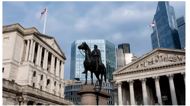 (상보) 英영란은행, 기준금리 4.25%로 동결…“인플레, 추가 상승 위험”