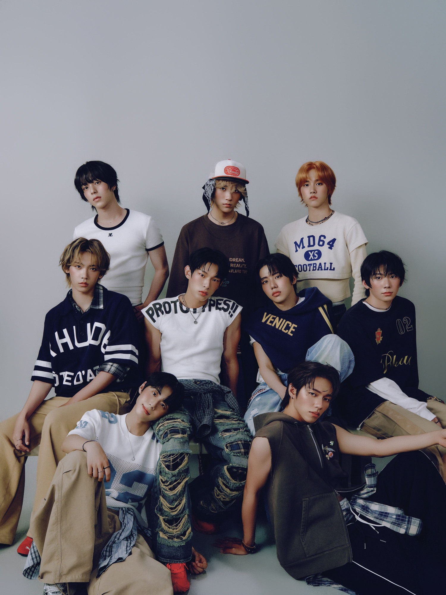 아홉(AHOF), 데뷔 앨범 마지막 콘셉트 포토 공개⋯한계 없는 비주얼 변주