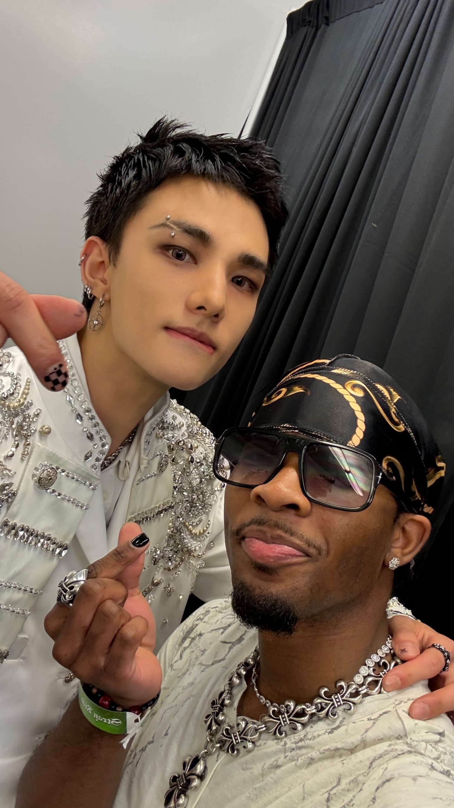 스트레이 키즈 현진, 美 싱어송라이터 데이비드 신곡 피처링 참여…울림 선사하는 매력적 보컬 & 감성 조화