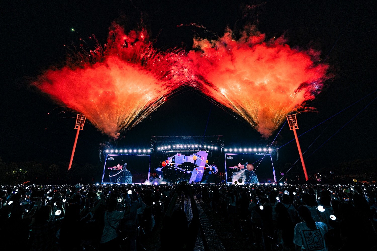 BTS 진, 역대급 팬사랑으로 완성한 첫 팬콘서트…솔로 아티스트 존재감 입증