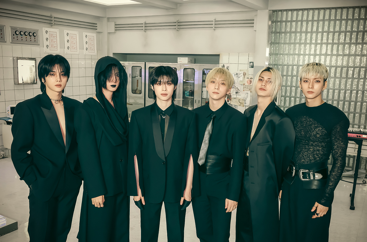 엑스디너리 히어로즈, ‘FiRE (My Sweet Misery)’ 뮤직비디오 2백만 뷰 돌파…비하인드 포토 공개