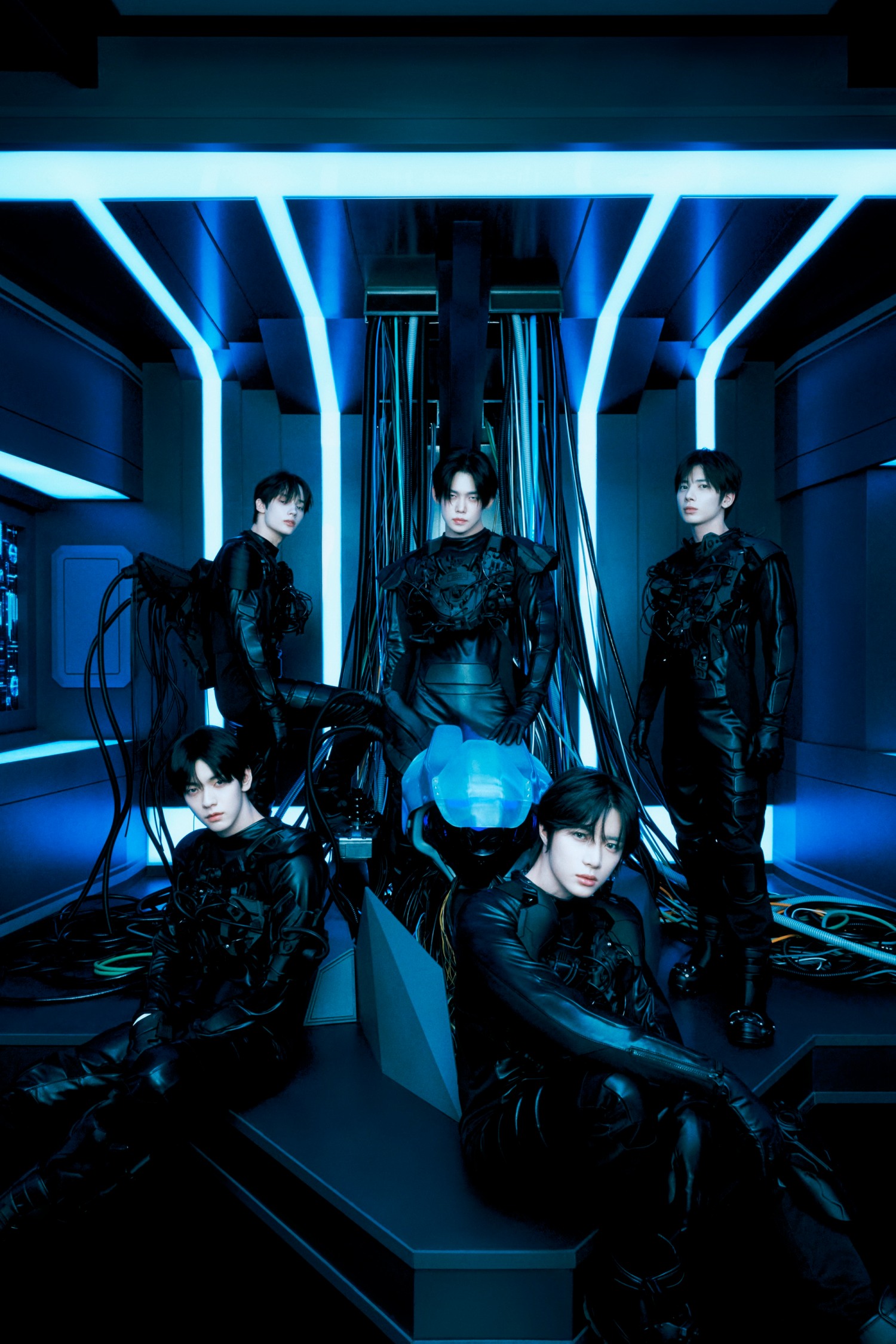 TXT, 정규 4집 마지막 콘셉트 포토 공개…‘Awake’ 사진에 담은 SF 영화 같은 비주얼