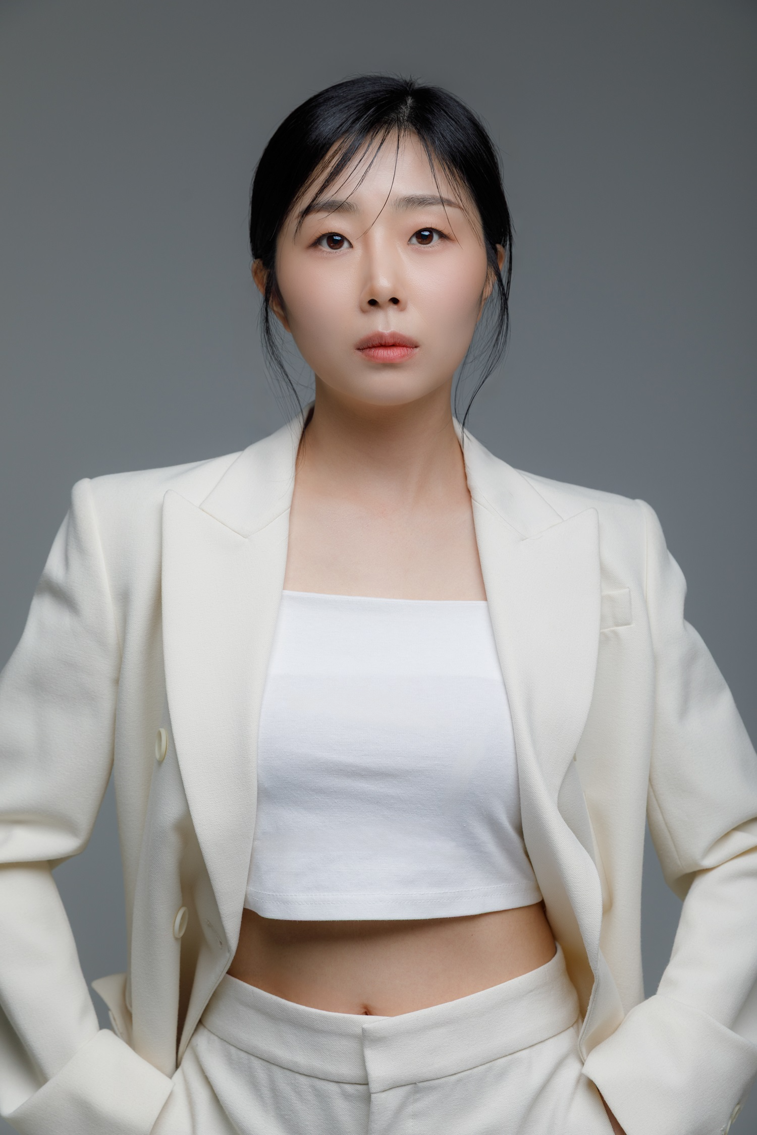 ‘파인: 촌뜨기들’ 주보비, 70년대 다방 종업원으로 강렬한 변신…양세종X정윤호와 연기 호흡.