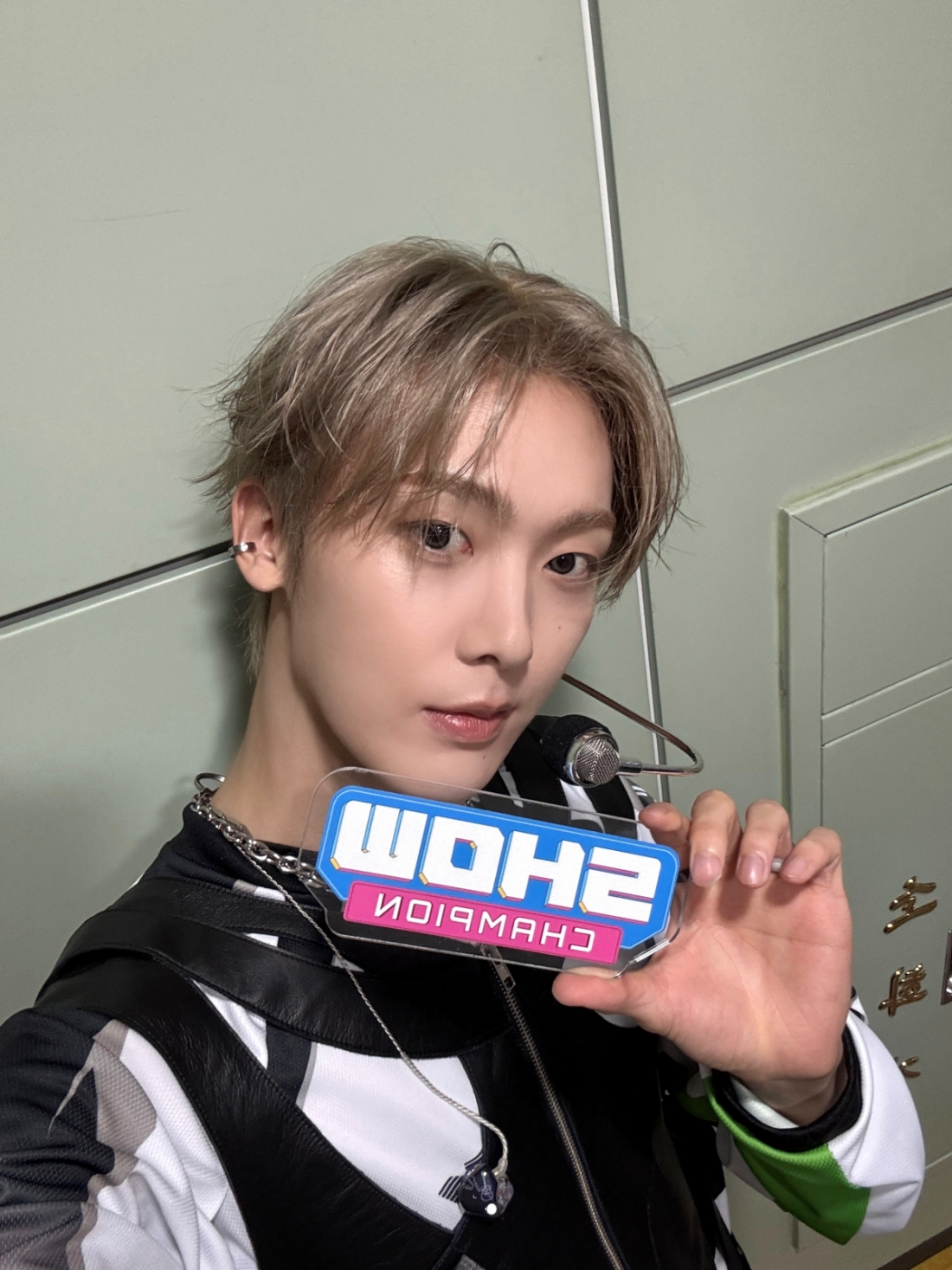 윤산하, 솔로 2집 ‘CHAMELEON’ 활동 성료…올라운드 ‘변신의 아이콘’ 증명