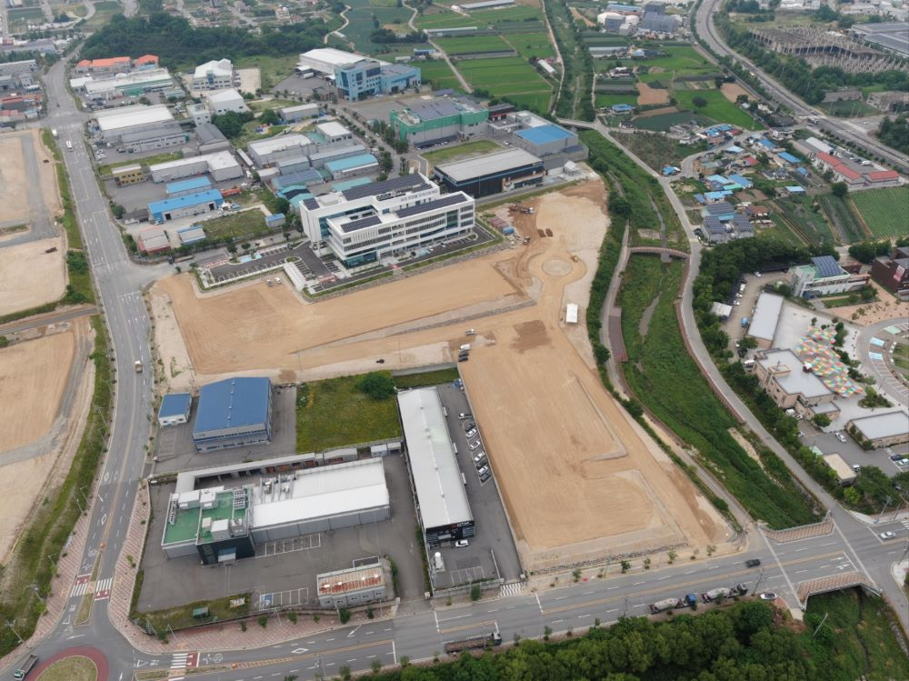 충북'제천국제한방천연물산업엑스포'가 행사장 기반시설 공사를 마무리하며 막바지 준비에 박차를 가하고 있다.(충북도 제공)