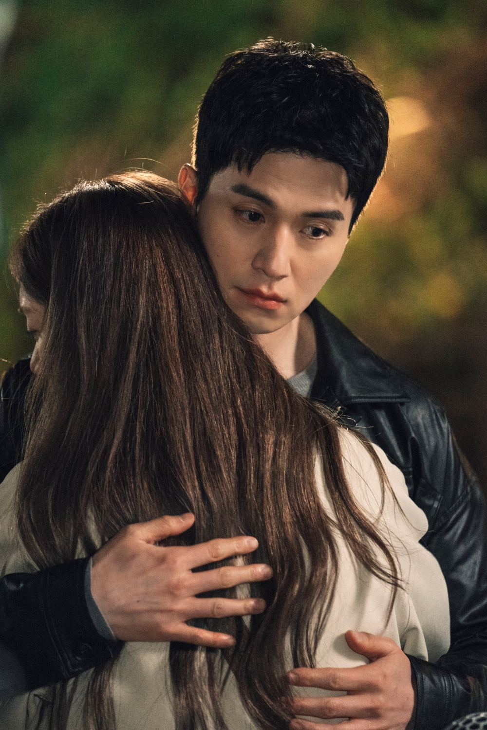 ‘착한 사나이’ 이동욱, ‘멜로-느와르’ 오가는 눈빛 열연