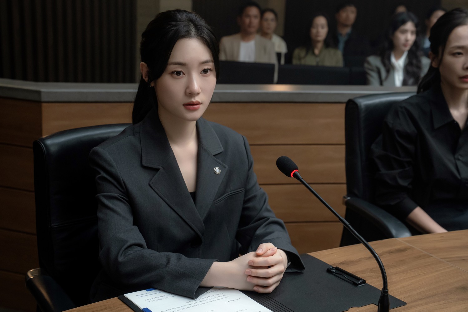 ‘에스콰이어’ 정채연, 단단한 어조 & 탄탄한 논리로 성장 캐릭터 완벽 소화