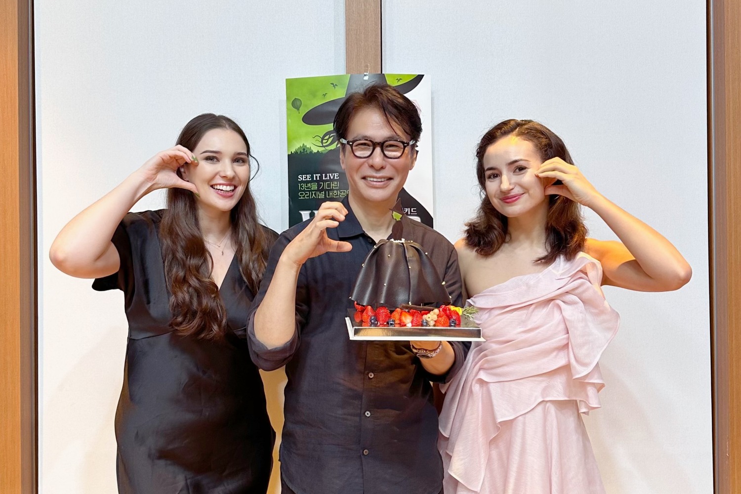 ‘위키드’ 셰리든 아담스X코트니 몬스마, 한계 없는 강력한 가창력과 캐릭터의 생생한 매력 살린 라이브로 화제