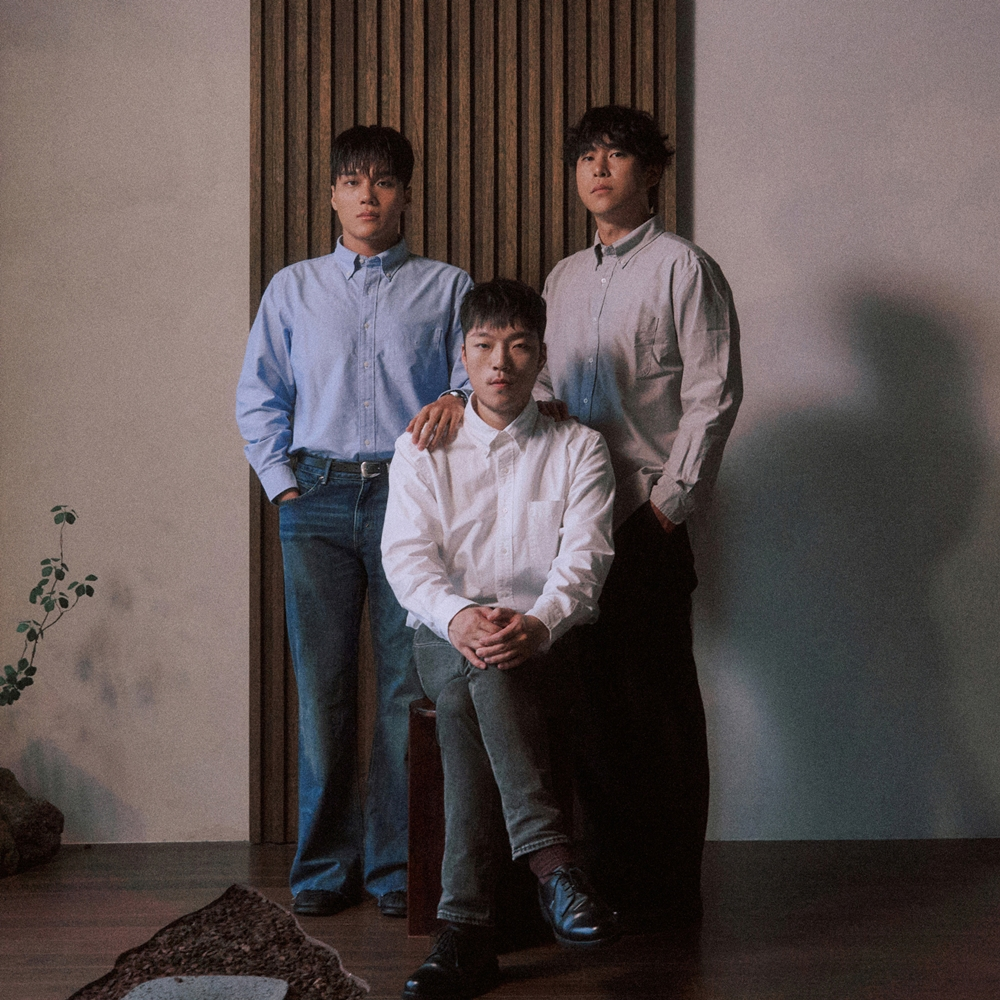 장덕철, 데뷔 10주년 맞아 첫 정규앨범 발매…16일 선공개곡 '이사'로 포문