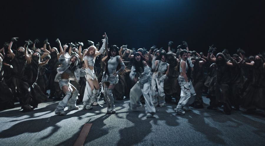 베이비몬스터, 'WE GO UP' 퍼포먼스 최초 공개…강렬 힙합 에너지 폭발