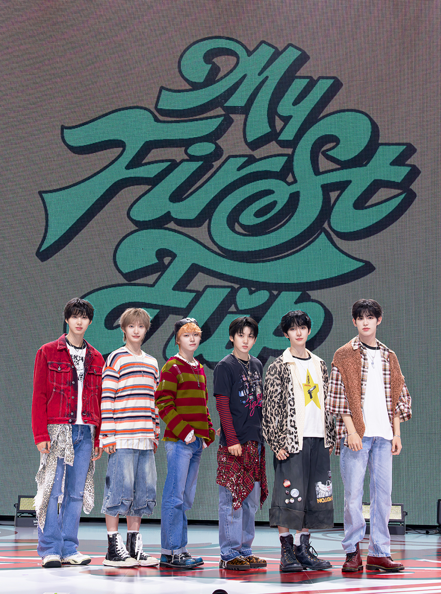 킥플립, 미니 3집 활동 성료…직접 작업한 작품으로 국내외 팬심 뜨겁게 달구며 커리어 하이 달성