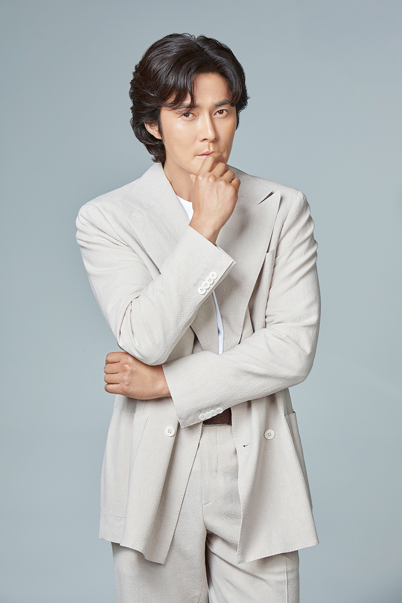 조동혁, 연극 ‘선율’로 8년 만에 무대 복귀