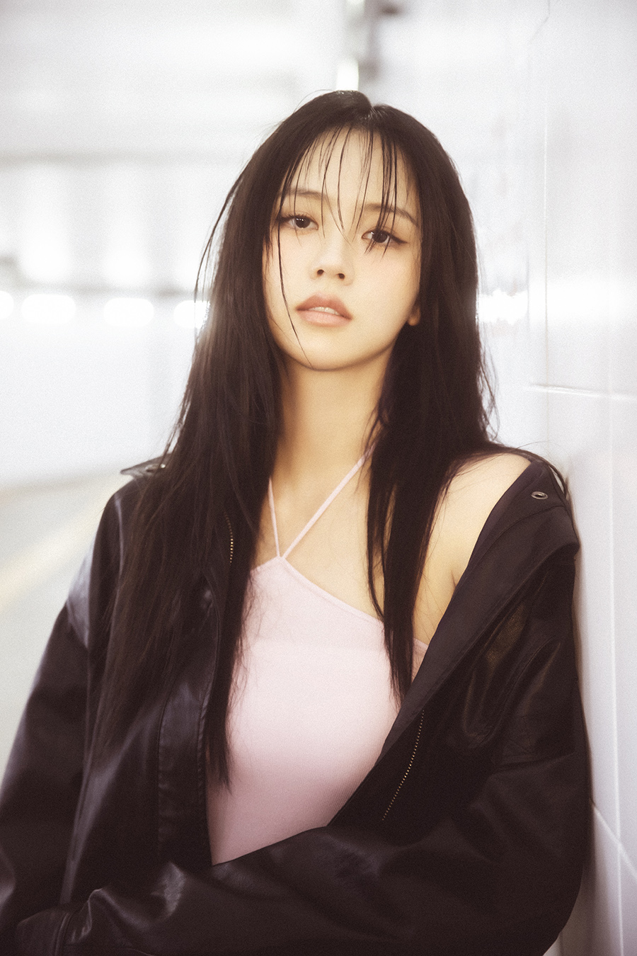 김소현, 새 프로필 공개…긴 머리+홀터넥 원피스로 우아함 가득