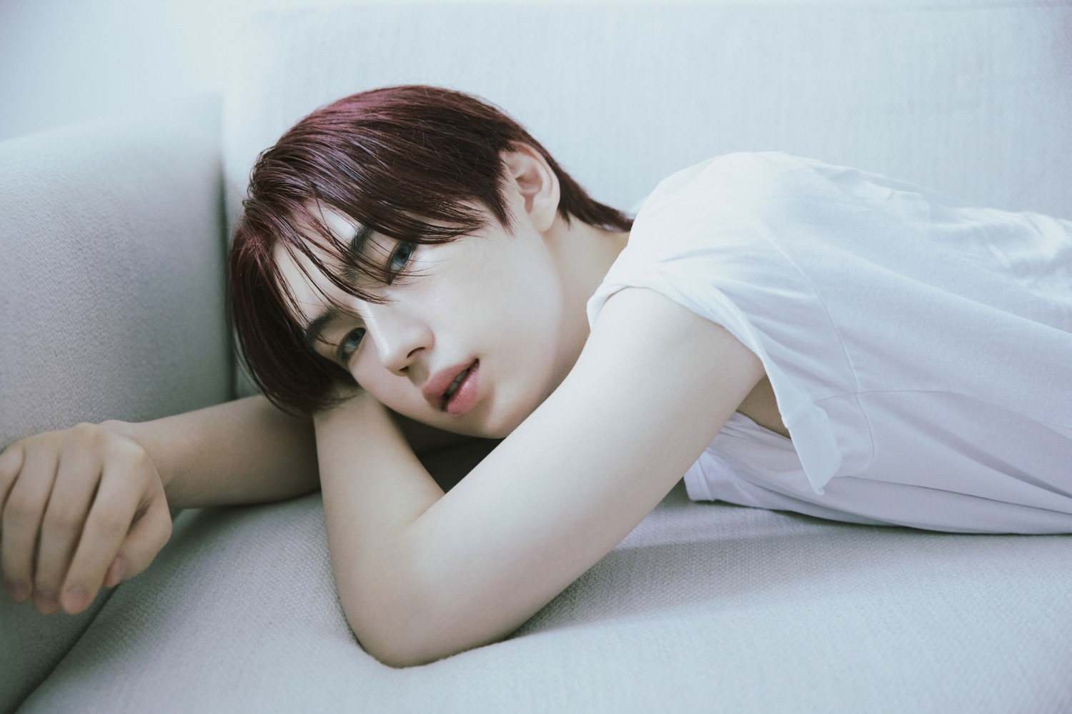 뉴비트 김태양, 타이틀곡 ‘Look So Good’ 개인 티저 영상+콘셉트 포토 오픈…‘나른+강렬’ 반전 매력